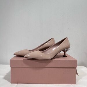 Cream Pointed Toe Sculpted Heels